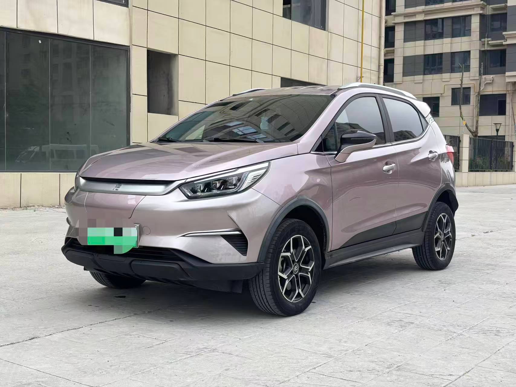 BYD Yuan Pro 2023 Luxury, лот из Китая (2/6)